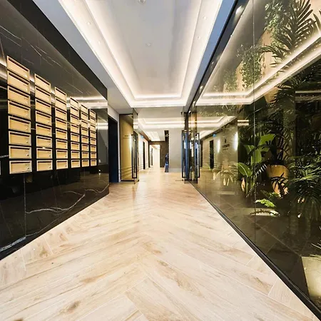Chic Center Apartman *